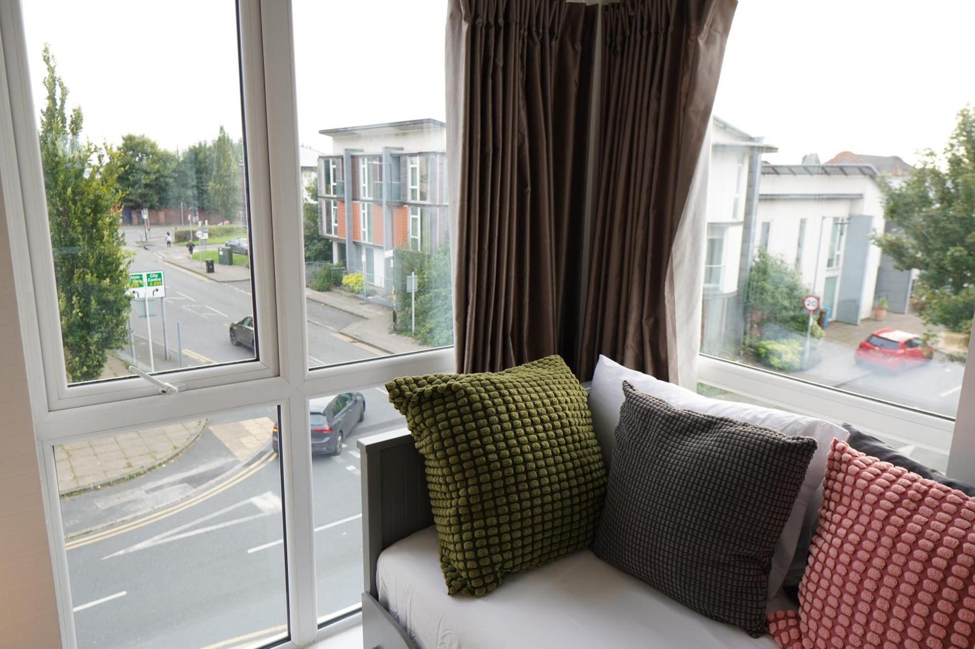 Luxury Rooms - Pick A Room - Free Parking & Kitchen Access, Near Etihad Stadium, The Coop Live & Piccadilly Station, Манчестер Екстер'єр фото